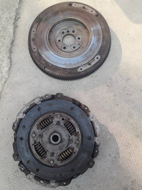 fiat 1.2 16v lendkerék kuplung egyben eladó