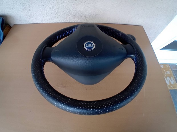 fiat stilo kormnykerk  szp llapotban 