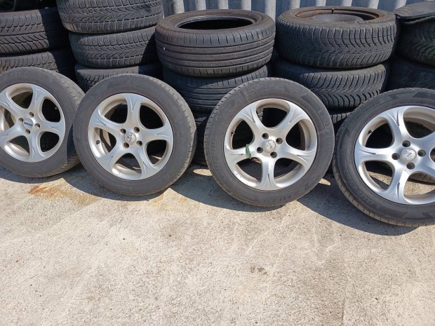 fondmetal 4x100 alufelni 205/55 r16 nyári gumi