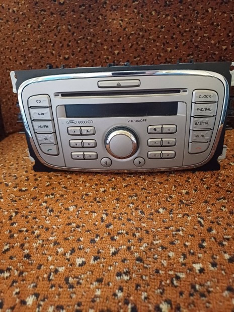 ford auto radio elado