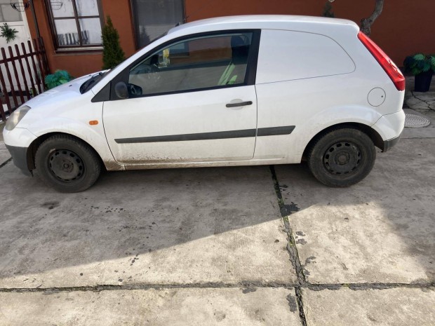 ford fiesta 1.4 tdci elad� csere 