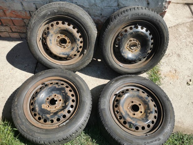 ford lemezfelni téli garnitúra 205/55 16