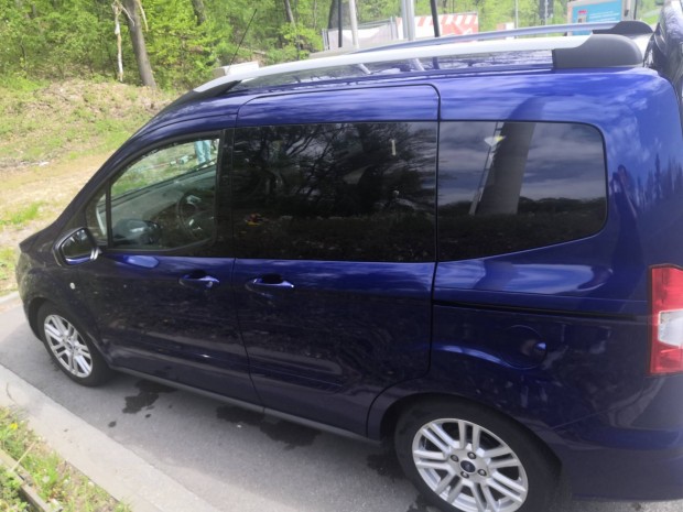 ford tourneo courier 1.0