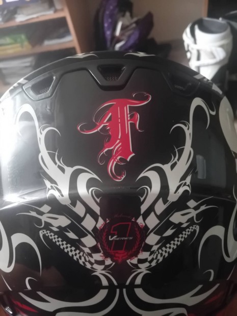 fox motoros sisak m-es méret