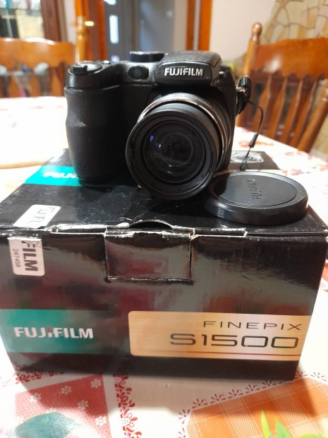 fujifilm finepix 1500 fenykepezogep elado