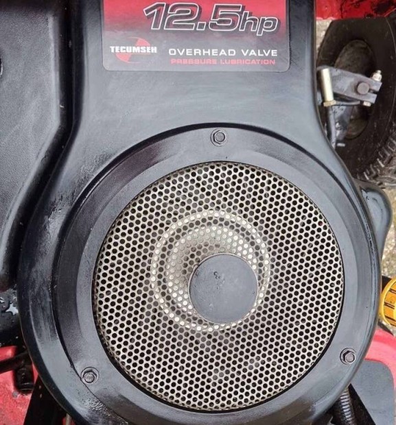 f�ny�r� Traktor elad� 