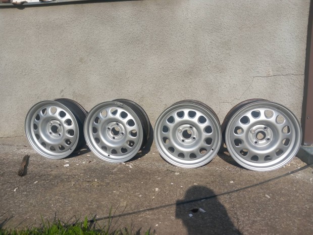 g60 lemezfelni 4x100 R15