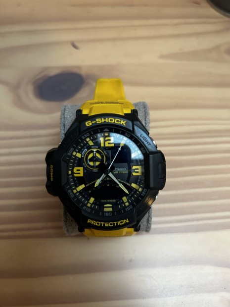 g shock yellow twin sensor neon illumination