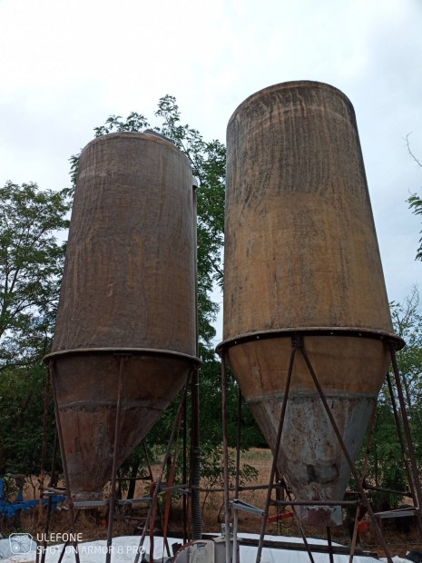 gabonatároló siló