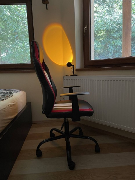 gamer szék / forgó íróasztalszék