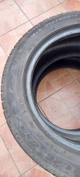 gumi gumiabroncs Goodyear Vector 4 Seasons 215 55/R16