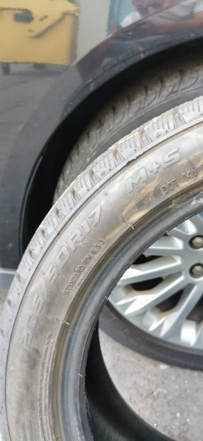 gumiabroncs 4 darab eladó szegeden az ár 15000/db