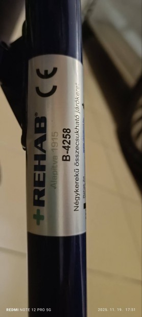 gurul�s j�r�kocsi