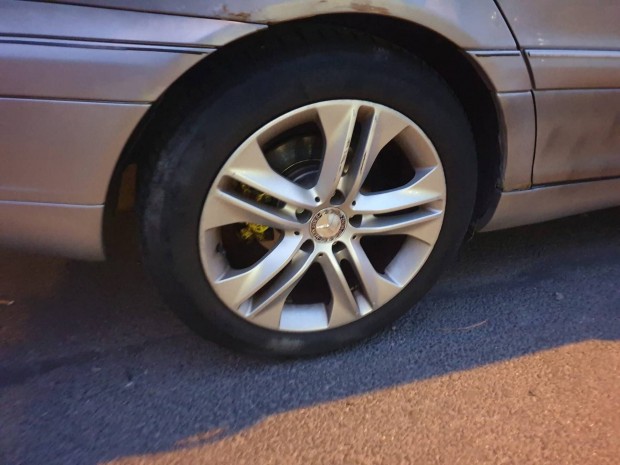 gyári mercedes C r17 alufelni