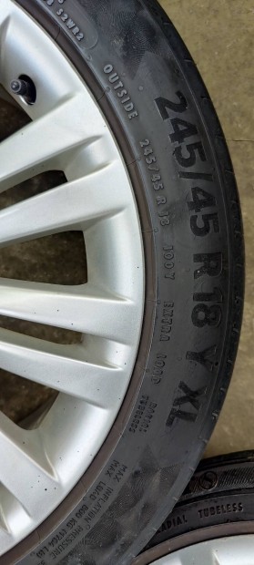 gyári opel Insignia alufelni, Continental nyári gumikkal 245/45/18