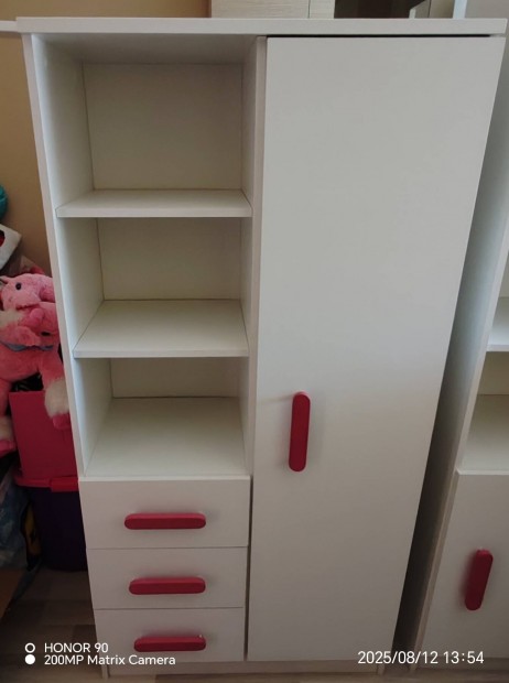 gyerekszekrény polcos eladó