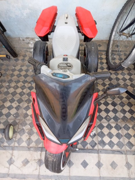 gyermek motor 
