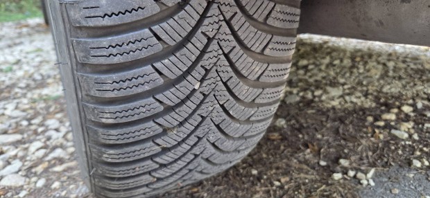 hankook i*cept rs2 195 50 r15 winter