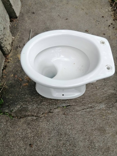 hátsó kifolyású wc csésze eladó örs vezér tér