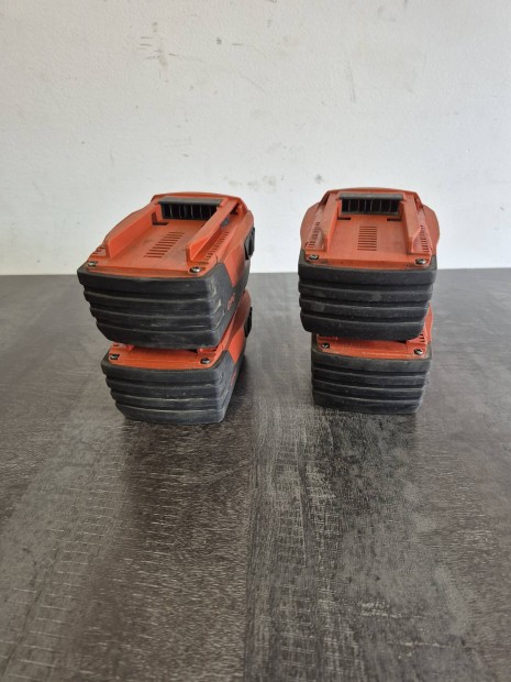 hilti 22 volt 5,2 Ah akkumulátor 4 db