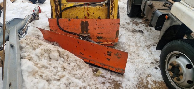 h�tol� tol�lap