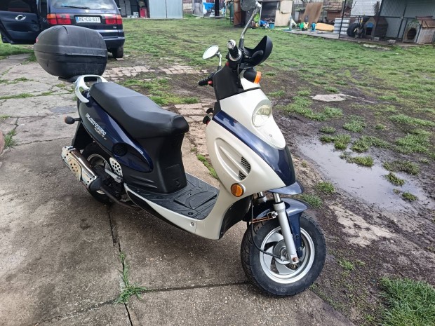 hurrican 50ccm 4t robog 