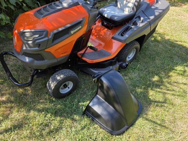 husqvarna fűnyíró traktor fűnyírótraktor