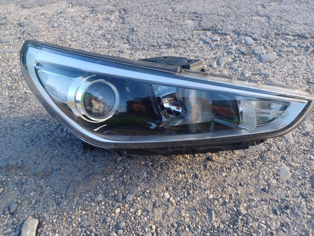 hyundai i30 3 jobb első fényszóró