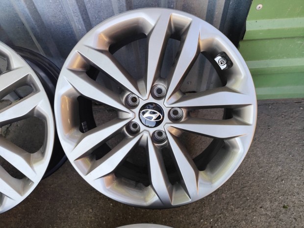 hyundai ioniq kona i30 gyári alufelni 5x114,3 17"