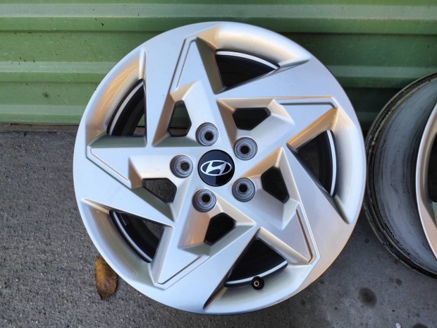hyundai új kona gyári alufelni 5x114,3 17"