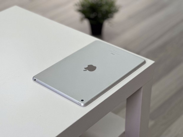 iPad 7th Generci Silver 32GB 1 v Garancival Szmlval