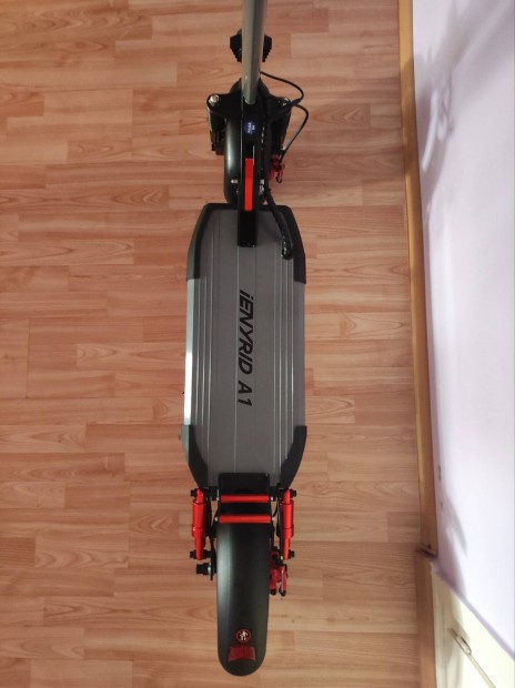 ienyrid A1 elektromos roller (Új) eladó