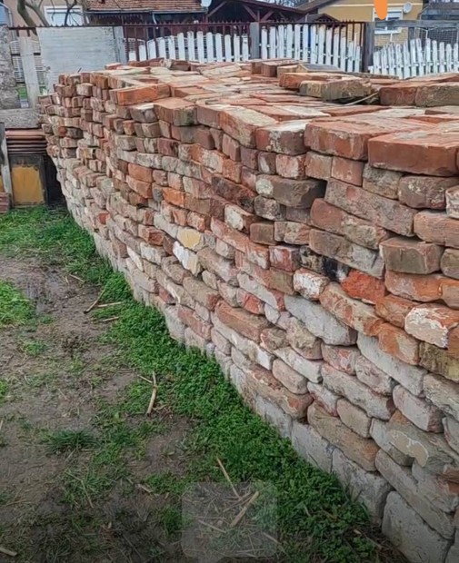 Ingyen Elviheto Bontott Tegla Debrecenben