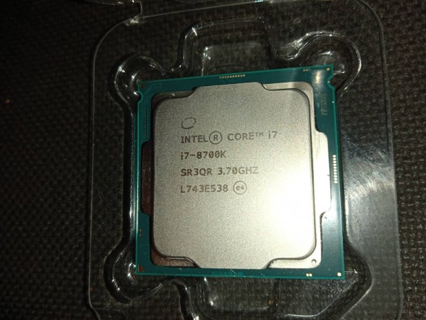 intel i7 8700k eladó