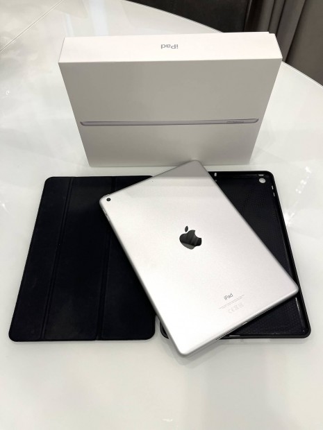 ipad 9th generation Wi-Fi 64GB silver