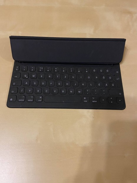 ipad smart keyboard