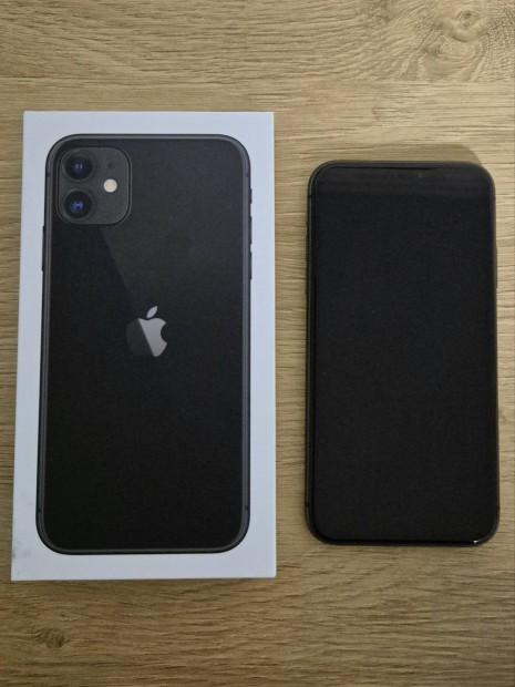 iphone 11 64GB Black+20W Power Adapter+2db fekete tok