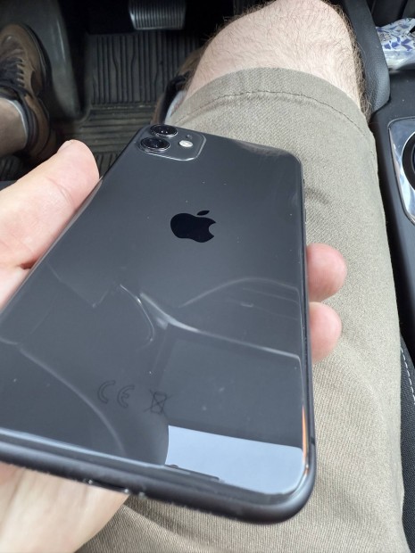 iphone 11 fekete 64GB független szép állapot