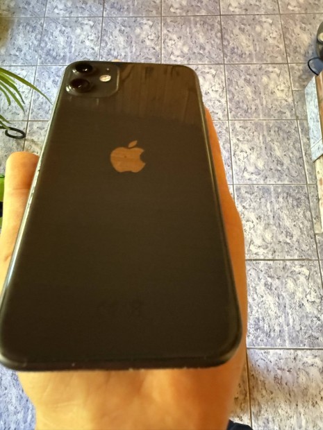 iphone 11 fekete 64Gb 95%-os Aksi dobozos hibátlan karcmentes