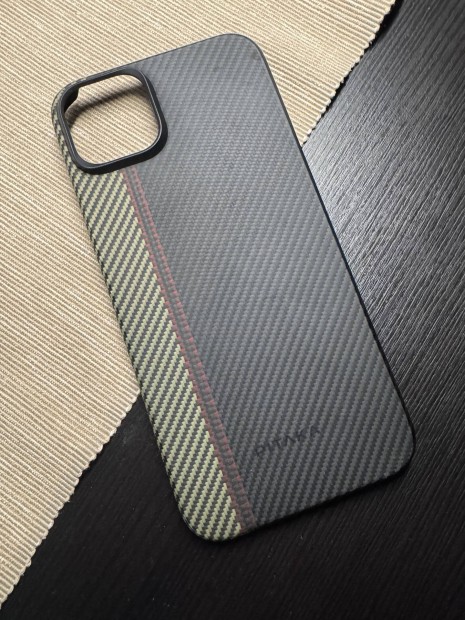iphone 15 plus Pitaka tok