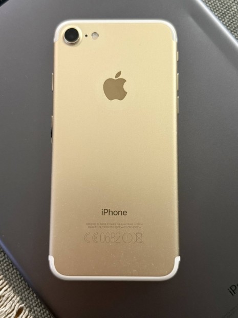 iphone 7 gold eladó