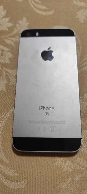 iphone se alkatrsznek