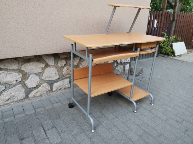íróasztal, számítógép asztal eladó