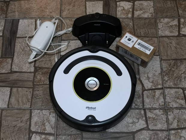 irobot Roomba 620 porszv j akkuval, kitakartva