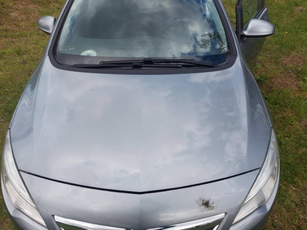 j astra motorháztető eladó karcmentes Z 179 színkódí