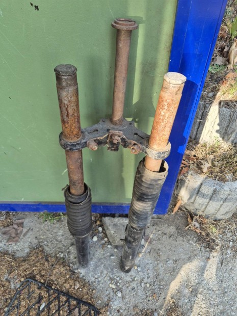 jawa 638 első villa egyben eladó