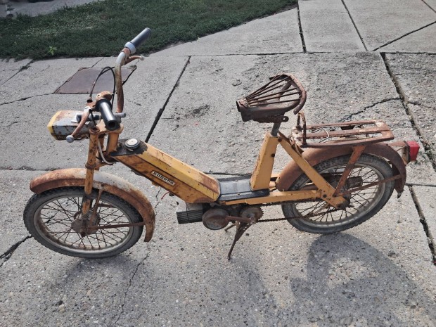 jawa babetta 206 eladó alkatrész