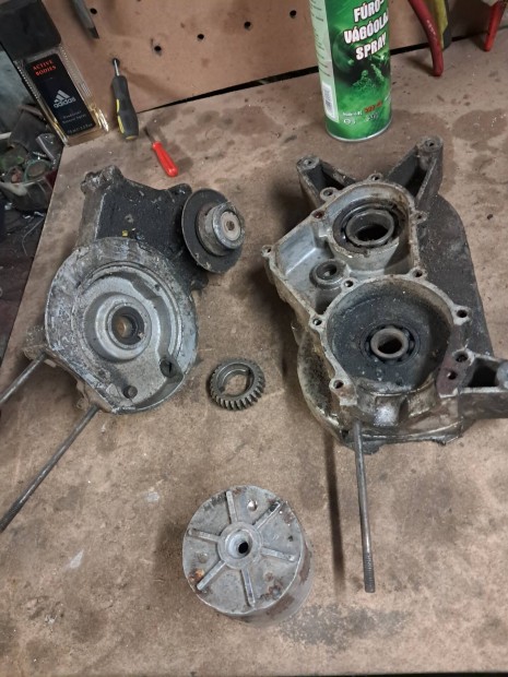 jawa babetta 210 blokk alkatr�szek 