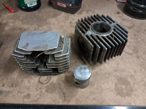 jawa babetta alkatr�szek 