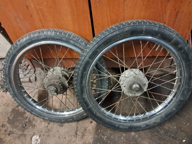 jawa babetta kerekek p�rban 